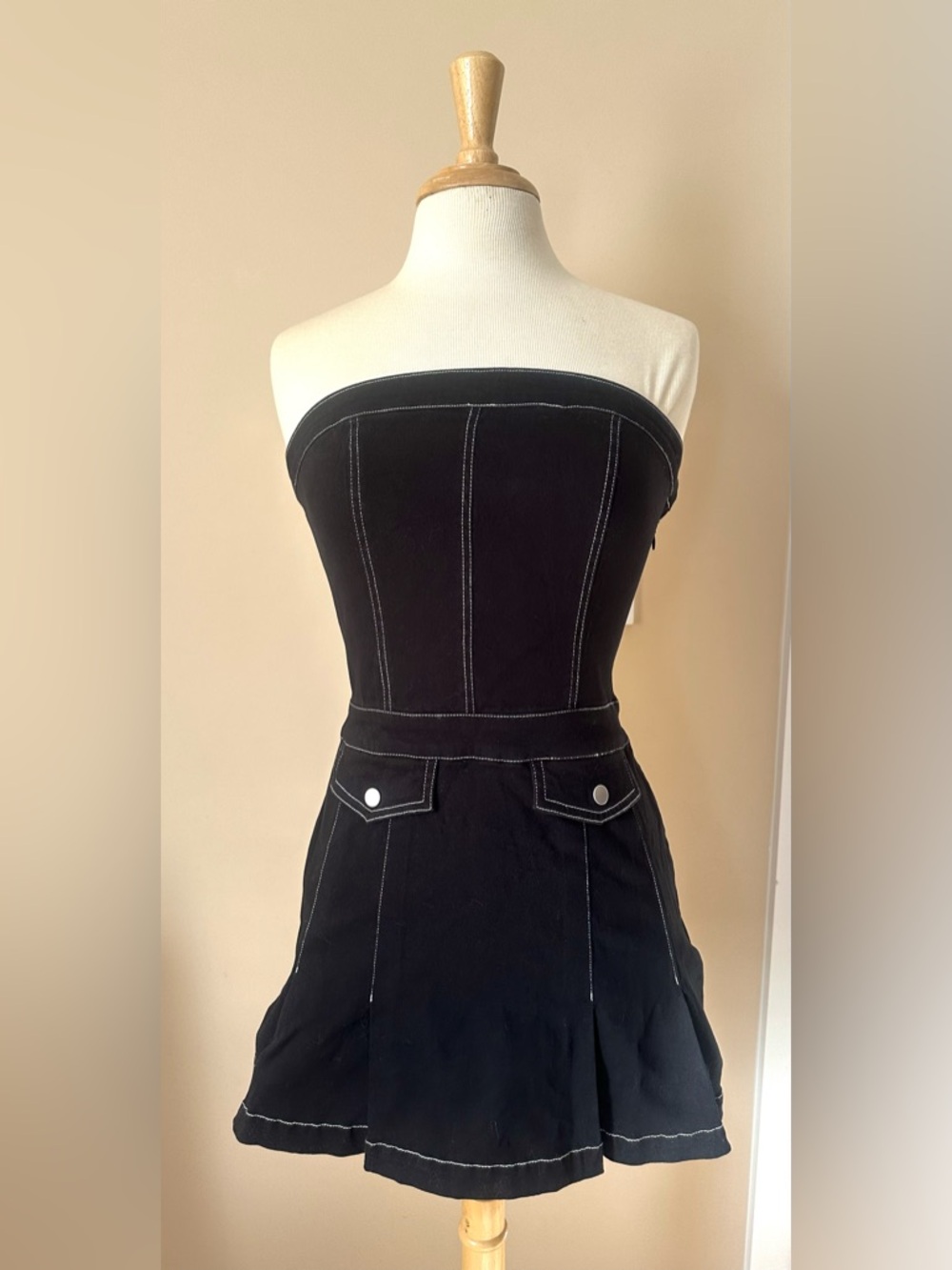 Strapless Black Dress with Contrast Stitching / Corset Style / Y2K